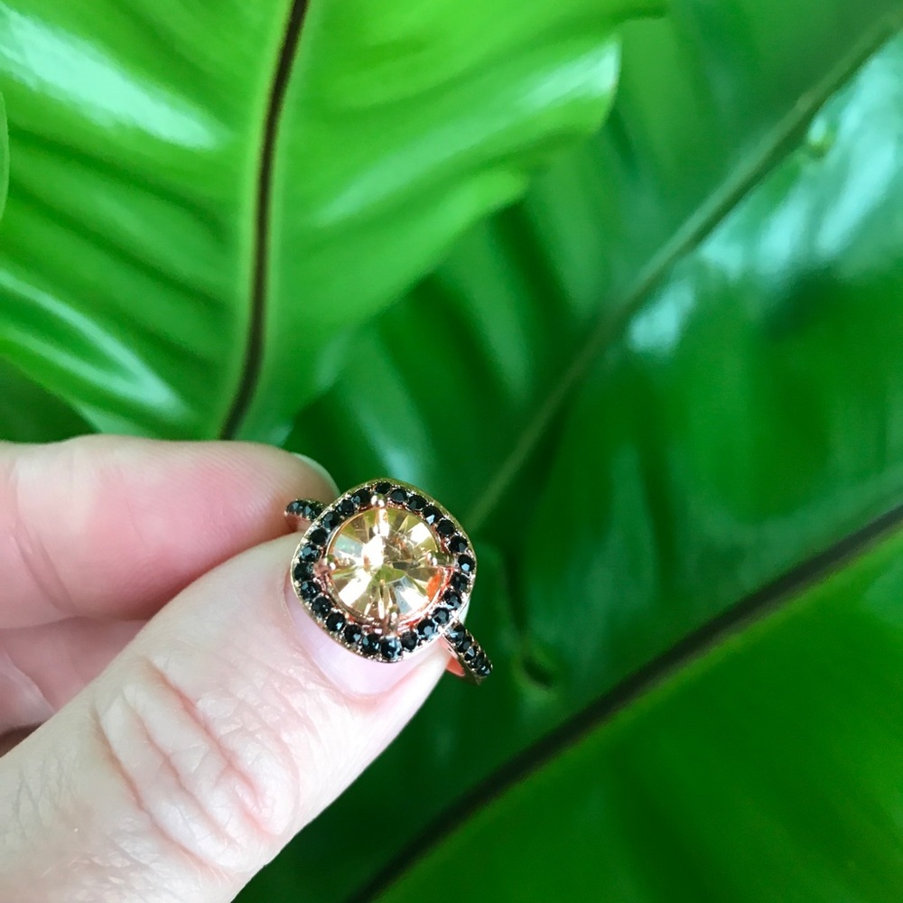 Rose gold fashion ring set - Picture 3 of 7